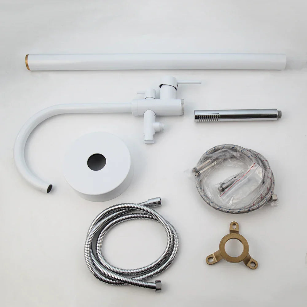 Juego de grifería para bañera DecorBites™ de doble manija con ducha de mano, mezclador de agua fría y caliente para montaje en piso.