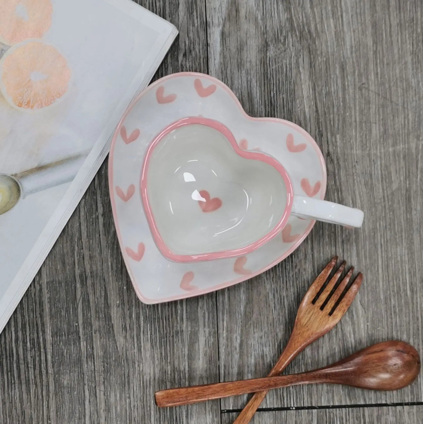 DecorBites™ Hand Painted Heart Handle Ceramic Love Mug - Pink