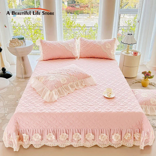 Decobites Pink Cotton Quilted Bedspread Set with Lace Edge and Pillowcases