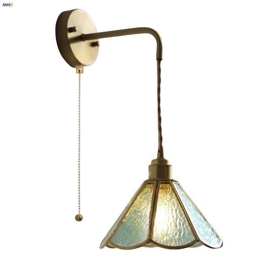 DecorBites™ مصباح حائط LED زجاجي أزرق مع سلسلة سحب ومفتاح إضاءة على شكل سلم تيفاني