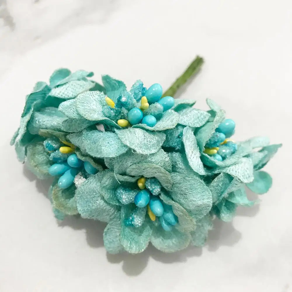 مجموعة DecorBites™ من زهور الكرز الزرقاء وزهور السداة لتزيين حفلات الزفاف في عيد الميلاد بنفسك