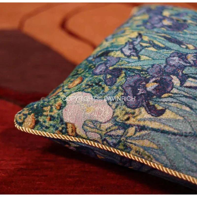 DecorBites™ Baroque Crown Jacquard Tapestry Throw Pillow Cover 45x45cm for Living Room Sofa