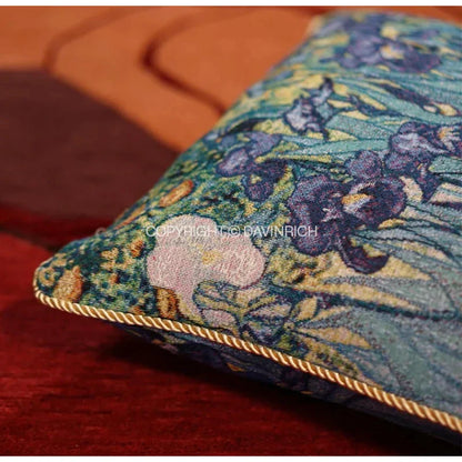 DecorBites™ Baroque Crown Jacquard Tapestry Throw Pillow Cover 45x45cm for Living Room Sofa