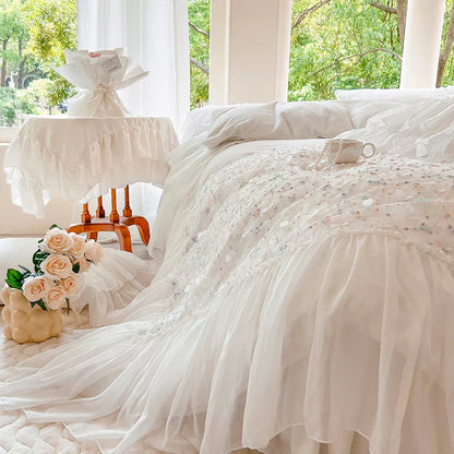 Decobites Floral Lace Ruffles Bedding Set: Duvet, Bedskirt, Bedspread, Sheet, Pillowcases