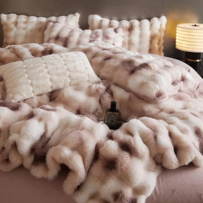 DecorBites™ Gradient Blue & Grey Faux Rabbit Fur Bedding Set: Velvet Fleece Duvet, Sheets, Pillowcases