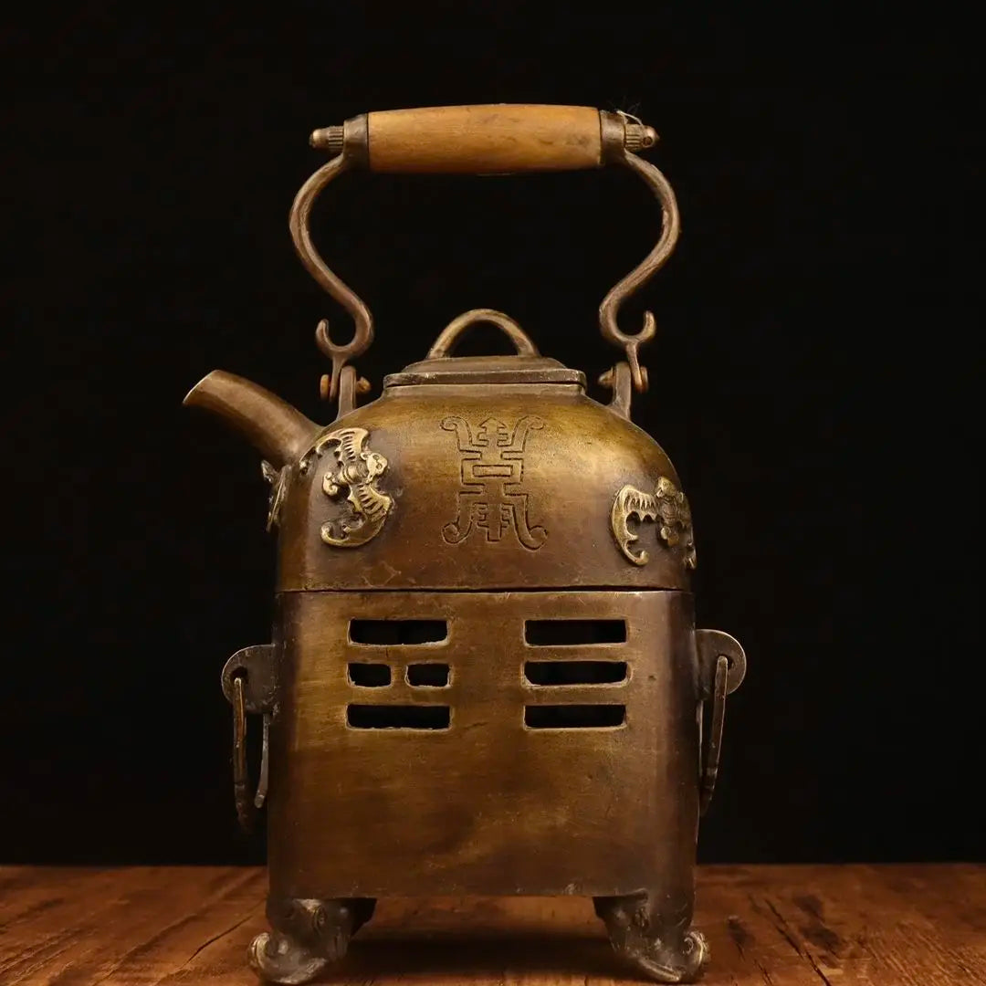 مجموعة ديكوربايتس™ العتيقة: مواقد الفحم، وأباريق النبيذ الدافئة، وأباريق الشاي النحاسية، وديكورات المنزل