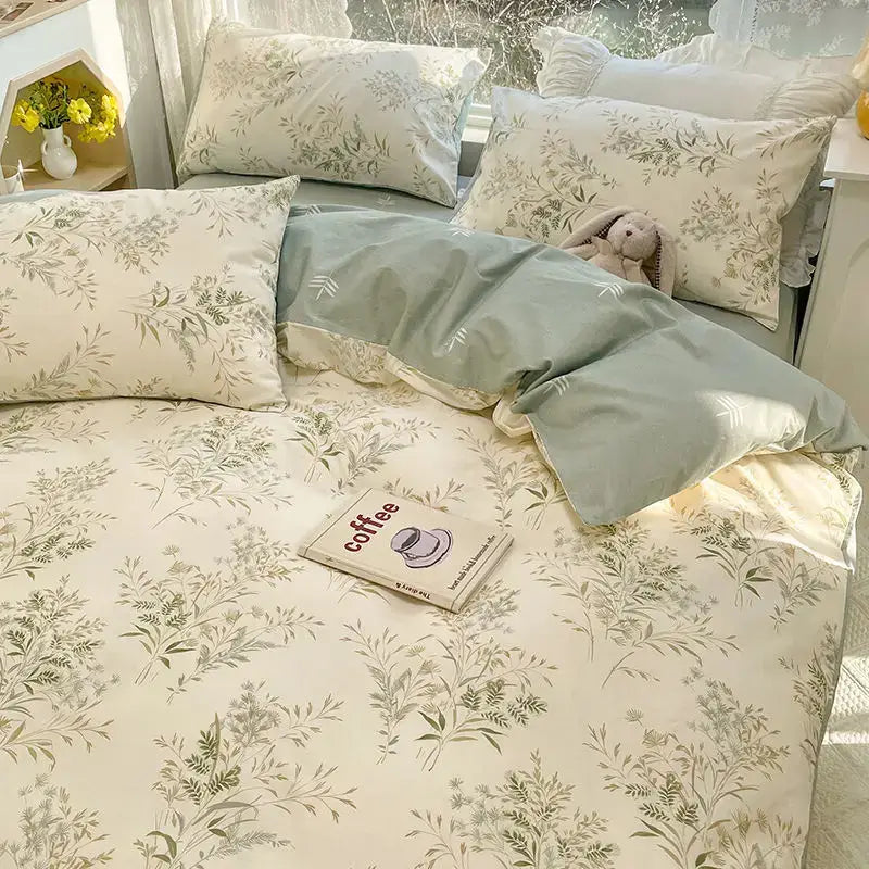 DecorBites™ Pink Floral Bedding Set - Queen Size