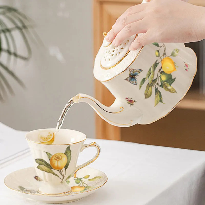 Gold Edge Ceramic Set