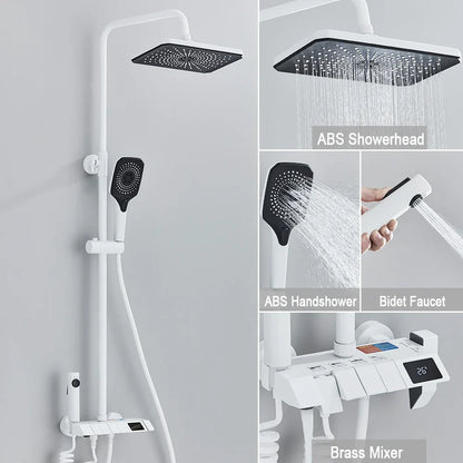 نظام دش DecorBites™ Black Piano الرقمي مع صنابير نحاسية ذكية ودش مطري أبيض