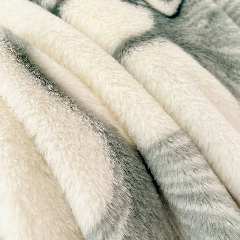 Funda de almohada DecorBites™ Cozy Winter Plush: Decoración suave para el hogar en terciopelo de leche con estampado nórdico