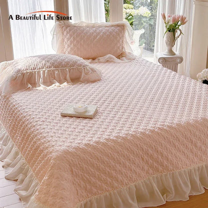 Decobites Luxury Lace Edge Bedspread Set with Pillowcases