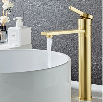 Grifo mezclador para lavabo de baño DecorBites™ de latón macizo dorado