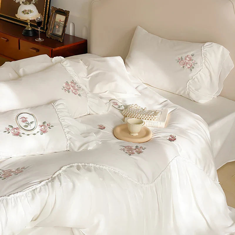DecorBites™ Lace Ruffles Flowers Embroidery 4Pc Egyptian Cotton Bedding Set
