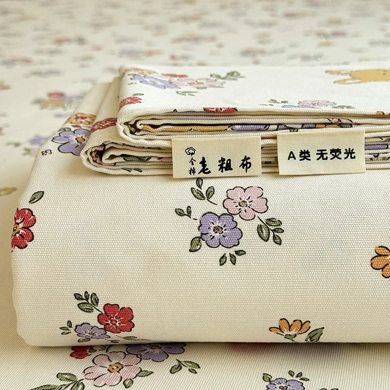 غطاء سرير واقٍ للمرتبة من DecorBites™‎ مطبوع عليه زهور من القطن المُبرد