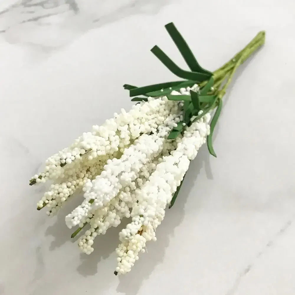 DecorBites™ Ramo de bayas y estambres de flor de cerezo color marfil para decoración navideña y de bodas DIY