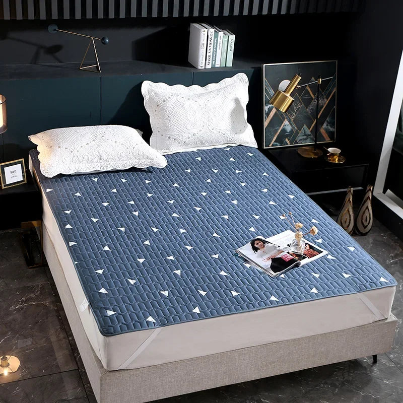 وسادة حماية سرير مبطنة من القطن ومقاومة للماء من DecorBites™ لكبار السن والأطفال والأمهات والأطفال