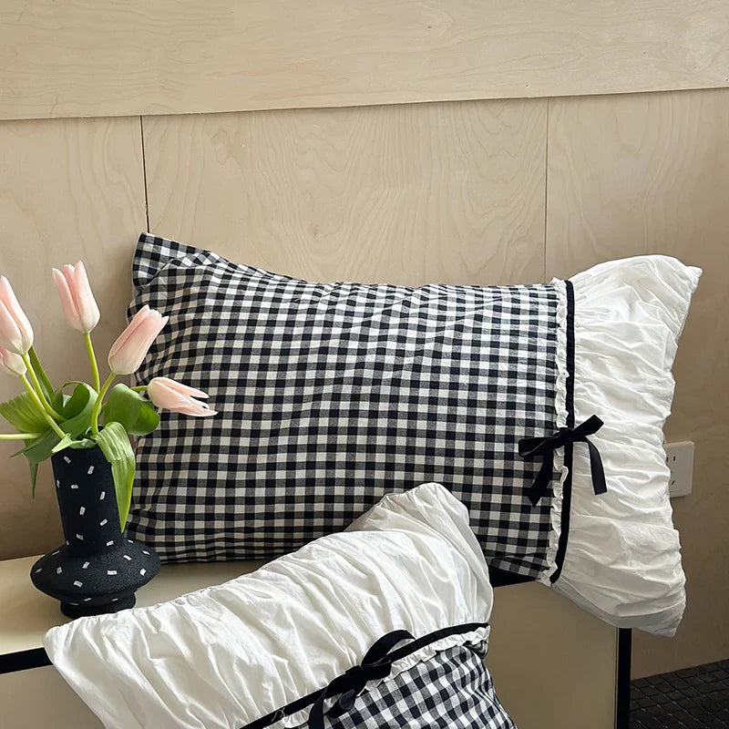 Decobites Checkered Ruffle Pleat Bedding Set with Bow Decoration