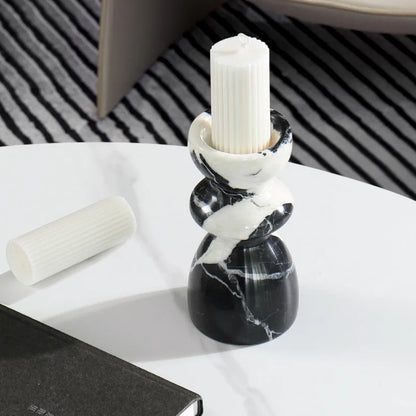 Portavelas de mármol antiguo Grand de DecorBites™: Centro de mesa moderno francés para chimenea o comedor.