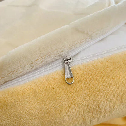 Decobites High-Density Milk Fleece Warm Bedding Set for Winter