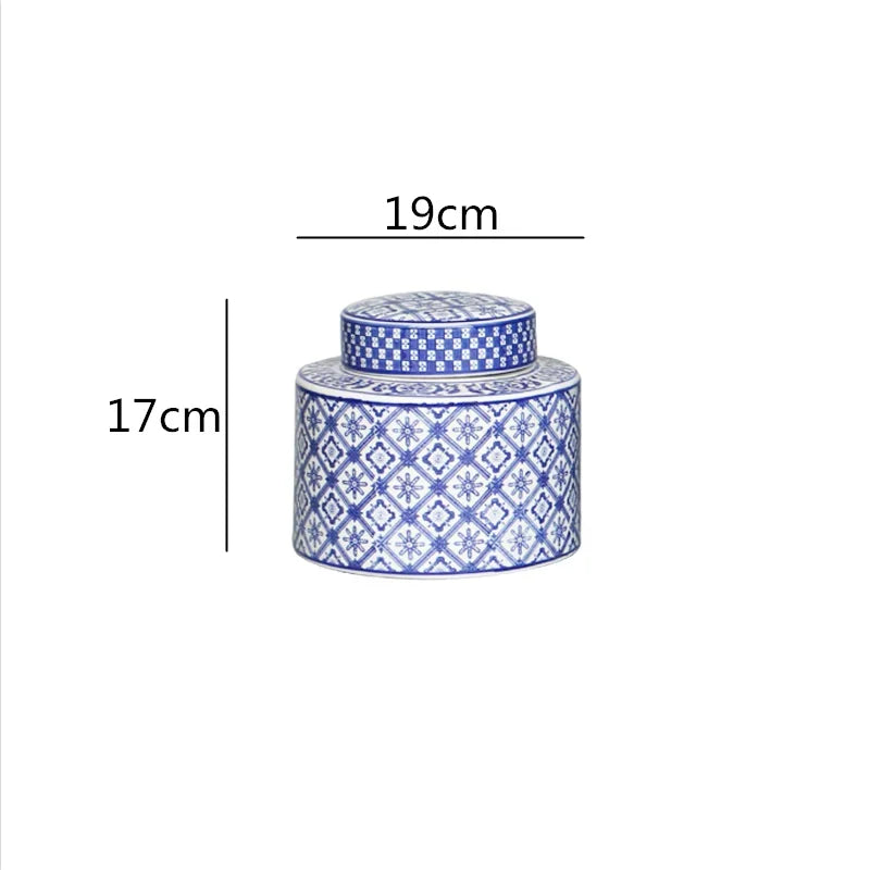 DecorBites™ Chinese Retro Ceramics Golden Vase with Cover for Home Décor and Organization