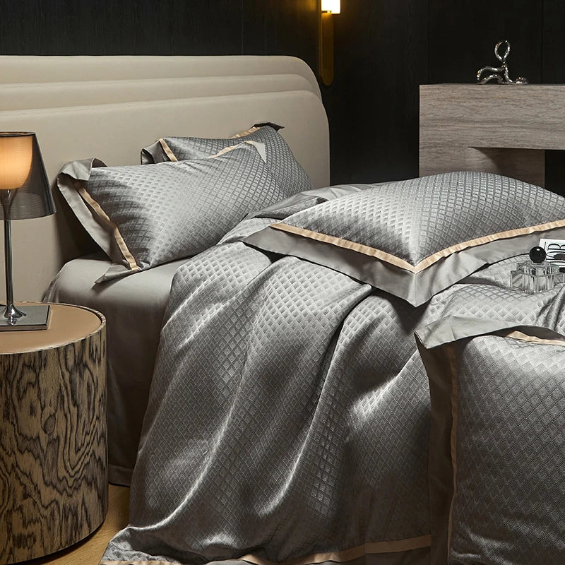 Decobites Luxury Yarn-dyed Jacquard Bedding Set: Duvet, Sheet, Pillowcases