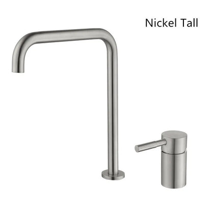 صنبور حوض الحمام الأسود DecorBites™: صنبور حوض حمام ذو فتحتين باللون الذهبي المصقول مع فوهة دوارة