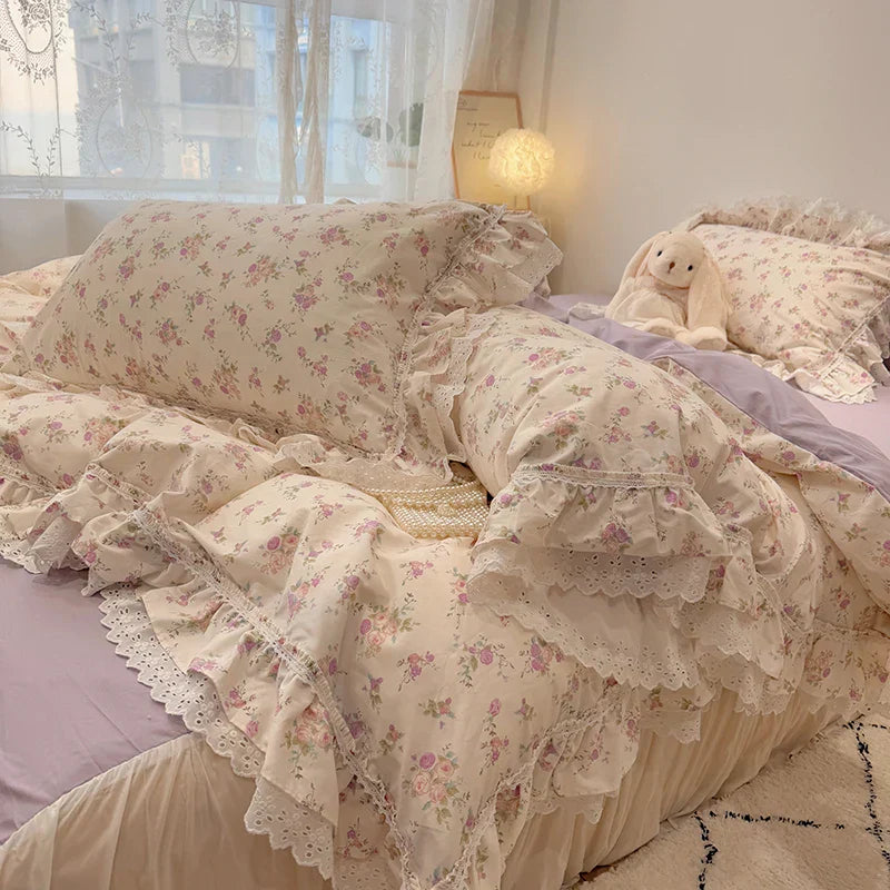 Decobites Korean Princess Style Floral Lace Ruffles Bedding Set with Pillowcase