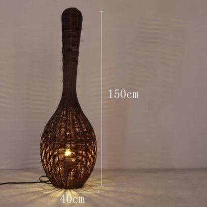 Lámpara de pie de bambú DecorBites™: Una lámpara de ratán única para la sala de estar, el dormitorio o la decoración de una casa de té.