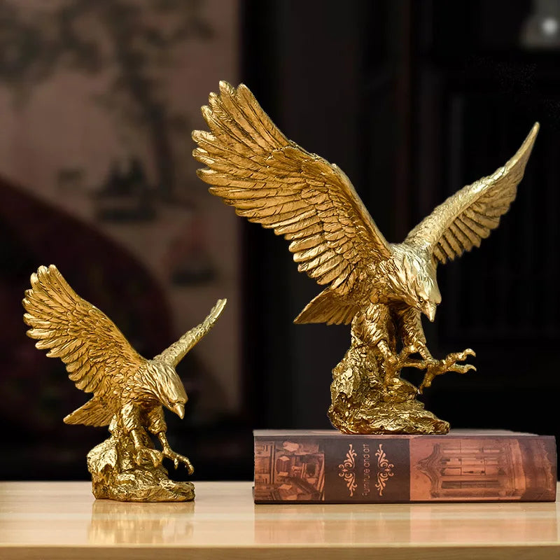 Escultura de Resina Águila Real Dorada™ Decorbites Decoración para el Hogar Figura de Halcón