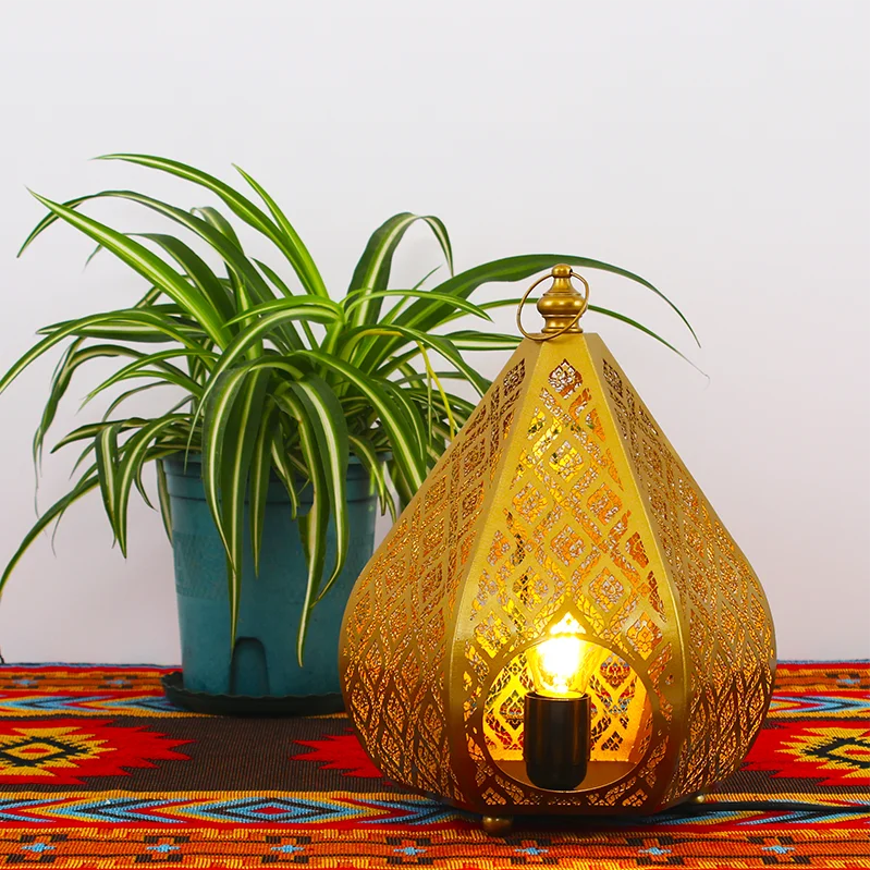 DecorBites™ Gourd Candle Holder: European Retro Light Luxury Table Decor Ornament
