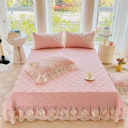 Decobites Pink Cotton Quilted Bedspread Set with Lace Edge and Pillowcases