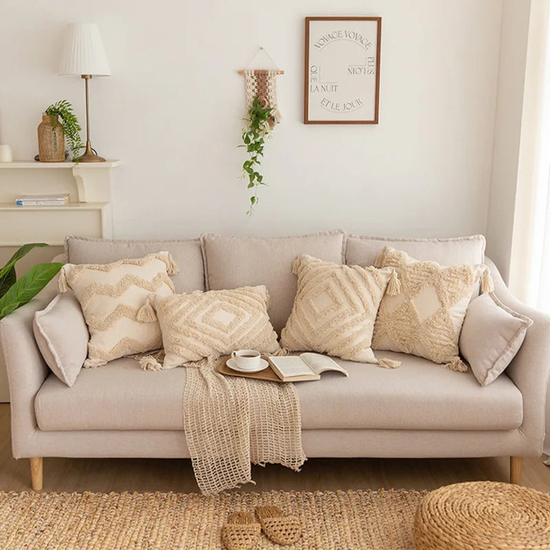 أغطية وسائد DecorBites™‎ المزخرفة بأشكال هندسية من القطن والكتان، مصنوعة يدويًا، ومزينة بشراشيب