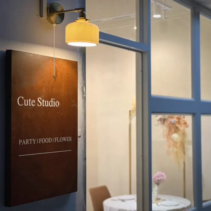 ديكوربايتس™ مصابيح حائط LED نحاسية مزودة بمفتاح سحب سيراميكي ومصابيح سلالم حديثة