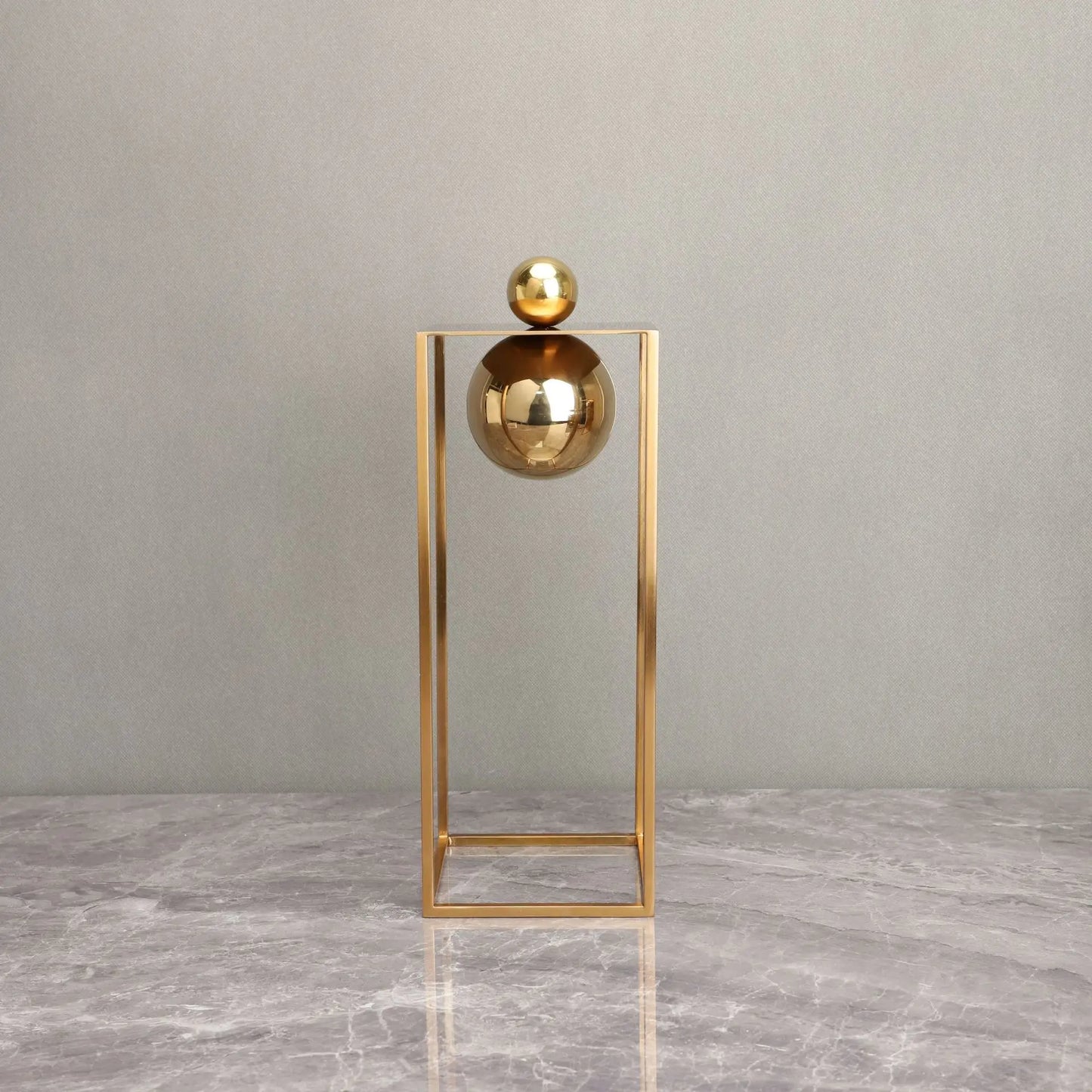 DecorBites™ Escultura geométrica con marco dorado, figuras decorativas de metal para el hogar