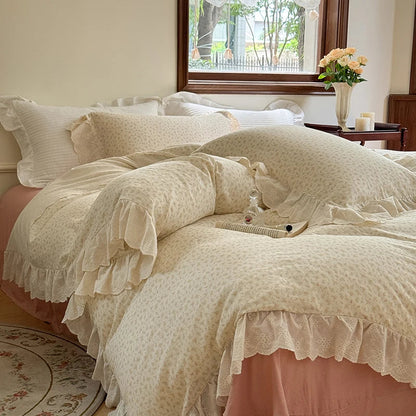 Decobites Elegant Floral Lace Ruffles Bedding Set with Double Yarn - Soft Cotton Blend