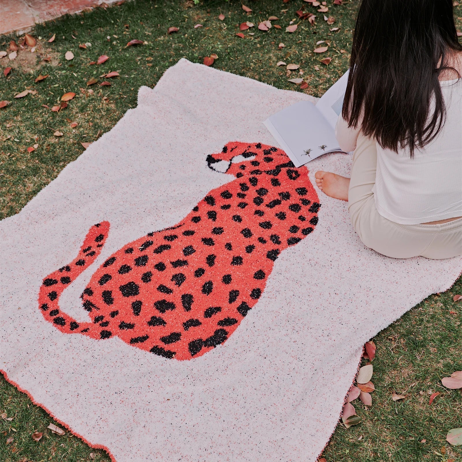 Leopard Microfiber Throw Blanket