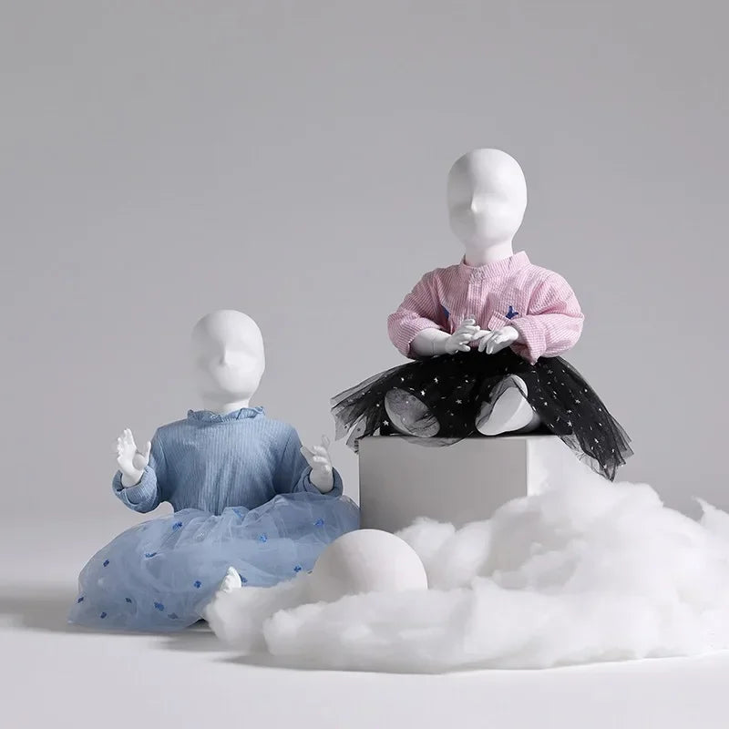 عارضات أزياء كاملة الجسم من DecorBites™ للأطفال لمتاجر ملابس الأطفال - حوامل عرض للأطفال