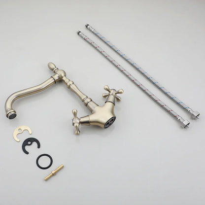 صنبور حوض دوار بمقبض مزدوج من DecorBites™ مصنوع من النحاس العتيق وخلاط دوار