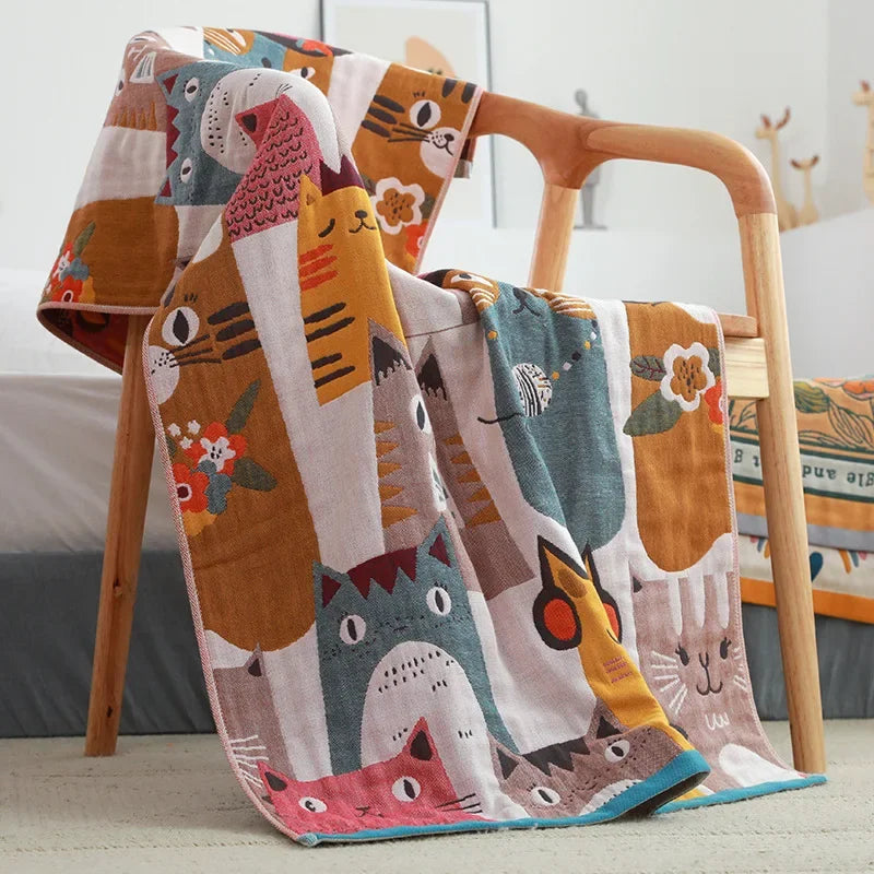 DecorBites™ Kids' Cute Cats Cotton Gauze Bath Towel