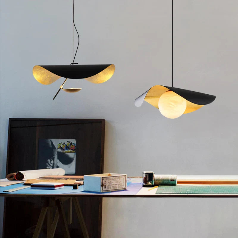 ديكوربايتس™ مصباح معلق على شكل كرة زجاجية باللون الأسود والذهبي: تركيبات إضاءة LED على شكل بار بتصميم نورديك عتيق