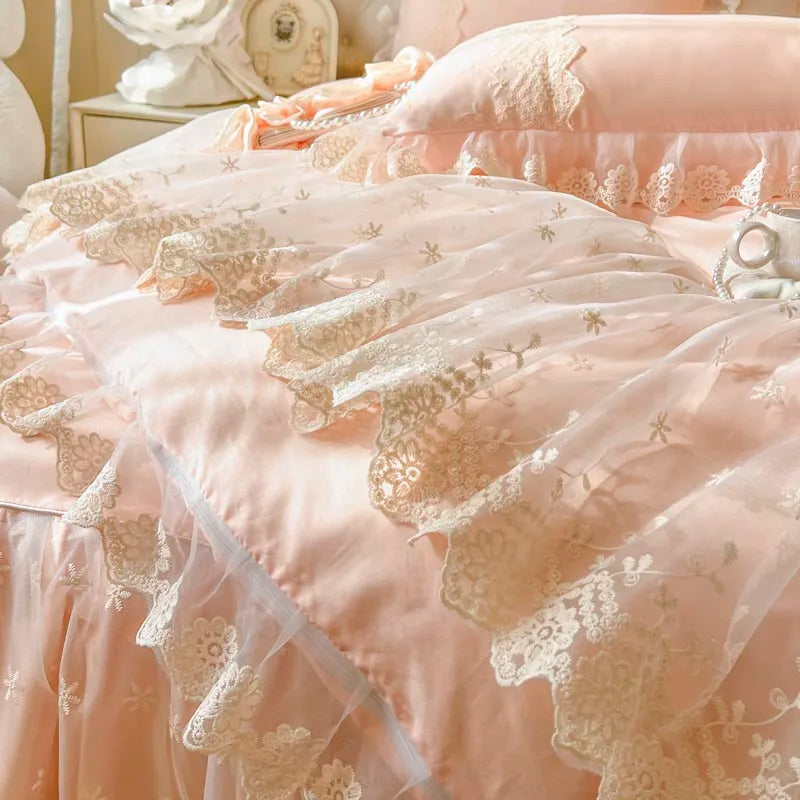 Decobites Pink Princess Style Bedding Set: Duvet, Bedskirt, Bedspread, Pillowcases