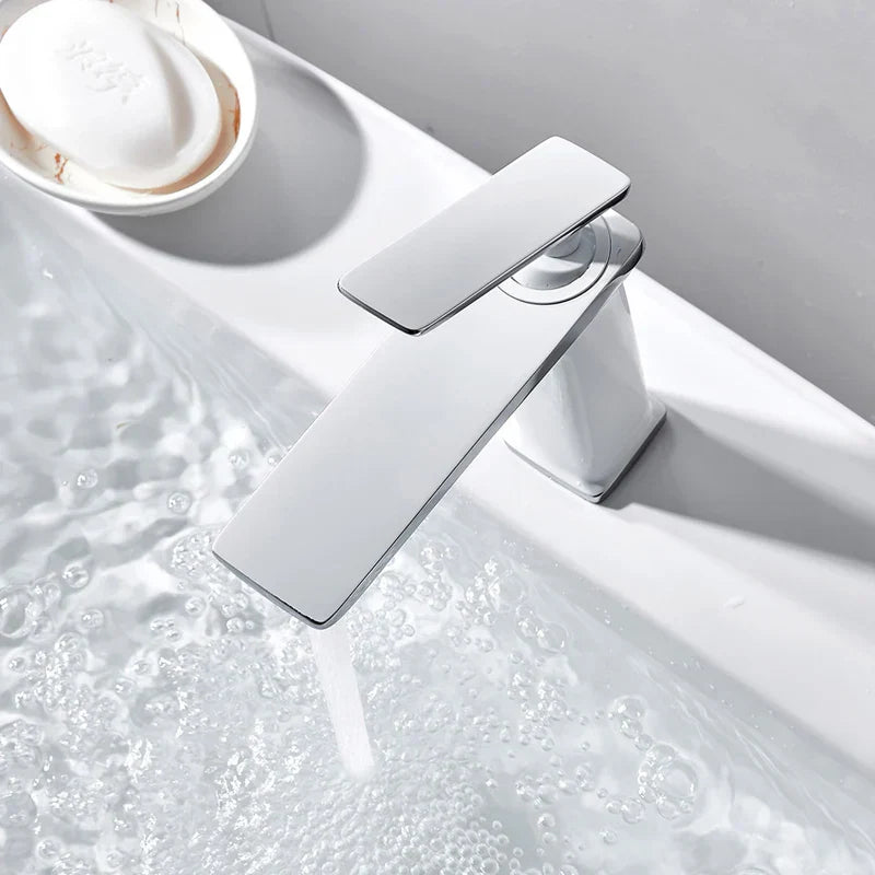 DecorBites™ Brass Basin Faucet: Single Handle Mixer Taps, Deck Mounted Bathroom Sink Faucets