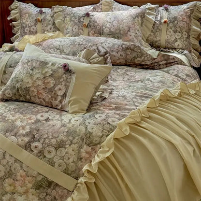 Decobites Vintage French Flowers Lace Ruffles Bedding Set with Egyptian Cotton Quality