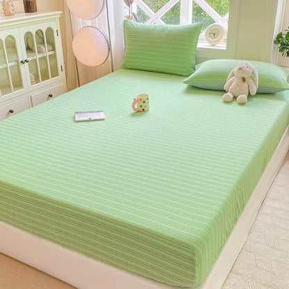 طقم ملاءات DecorBites™ القطنية المجهزة مع غطائي وسادة، مقاوم للغبار والانزلاق