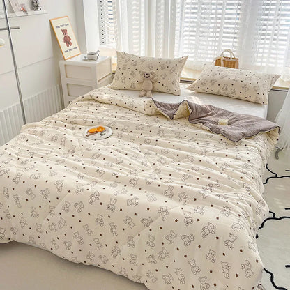 DecorBites™ Double Gauze Rabbit Print Quilt: Soft, Breathable, Washable, Light Comforter