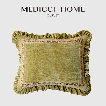 Funda de cojín lumbar verde con volantes de chenilla de lujo DecorBites™ 35x45