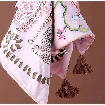 Funda de almohada DecorBites™ Luxe Cheetah Halo: Funda de cojín decorativa con borlas estilo GG