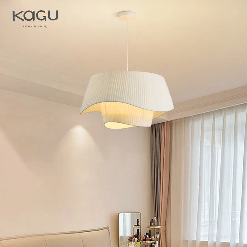 Lámpara de araña DecorBites™ de tela color crema: Lámpara retro nórdica para ático, ideal para dormitorio, sala de estar o comedor.