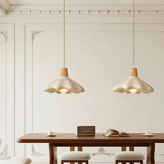 Lámpara de araña LED estilo crema DecorBites™ para restaurante, bar y dormitorio