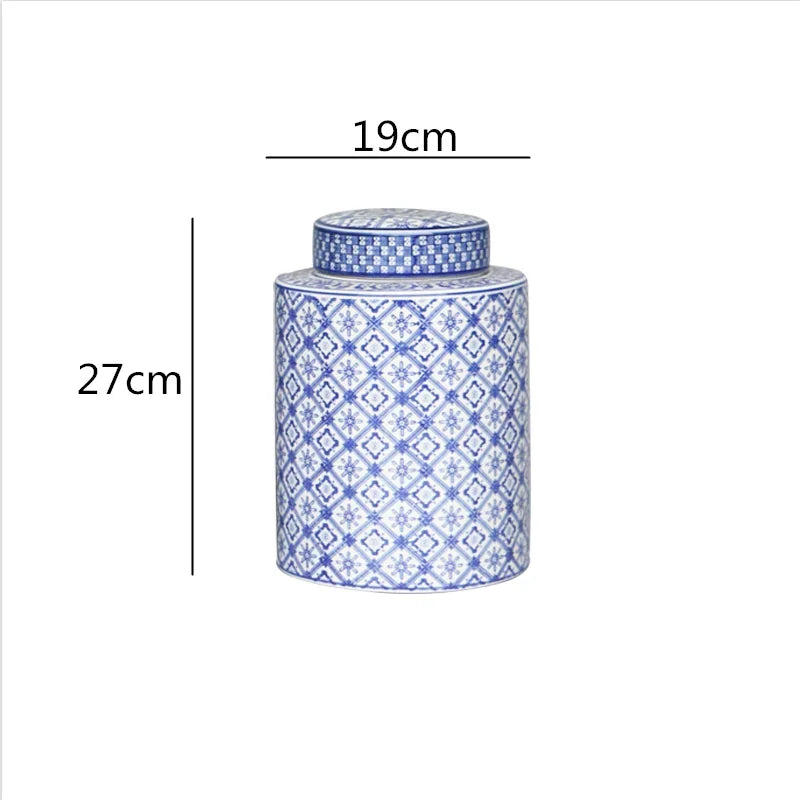 DecorBites™ Chinese Retro Ceramics Golden Vase with Cover for Home Décor and Organization